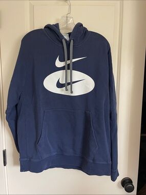 Nike Navy Pullover Hoodie Lg with White Swoosh Logos matching sweatpants (small)